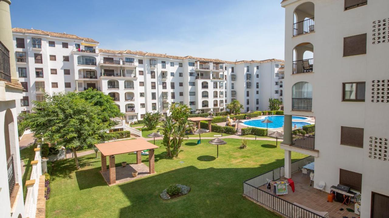 Lovely 2-Bed Apartment in Marina de la Duquesa Castillo de Sabinillas Exterior foto